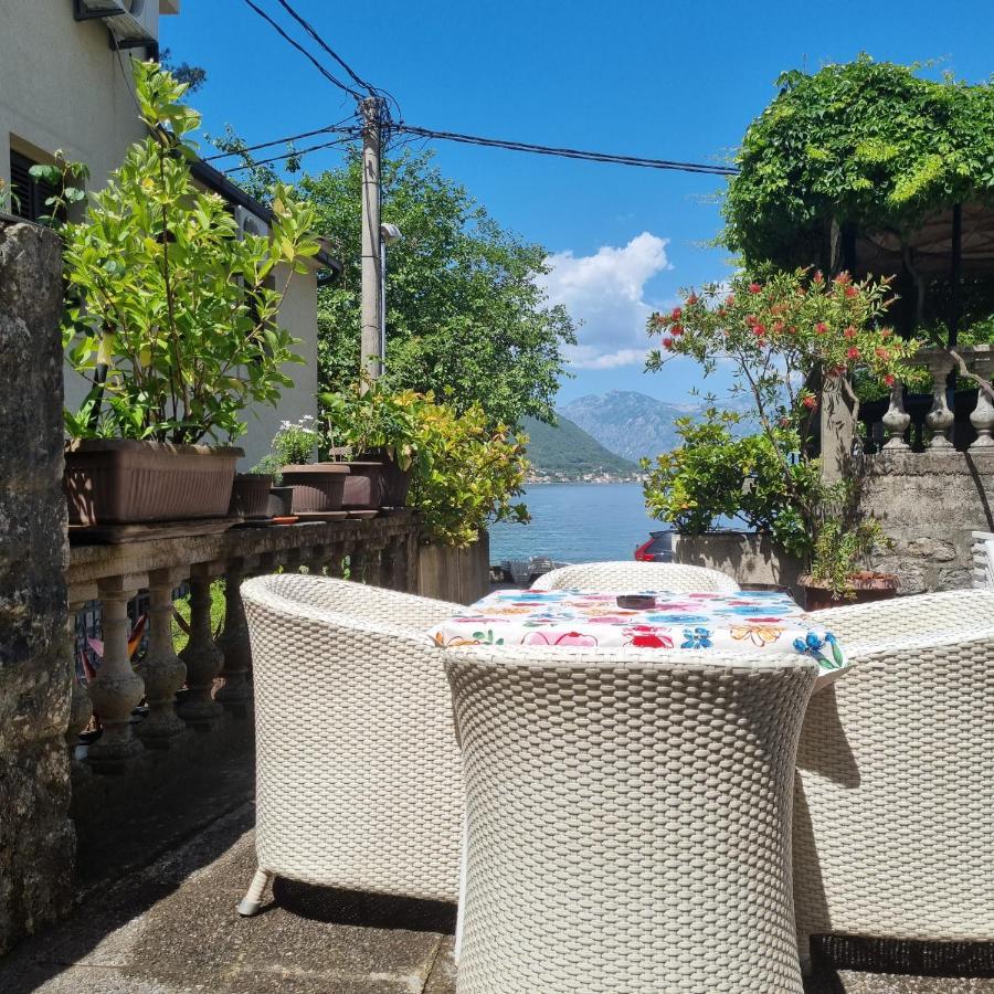 Apartment Jovan2,On The Beach With Free Wi-Fi Kotor Exteriör bild